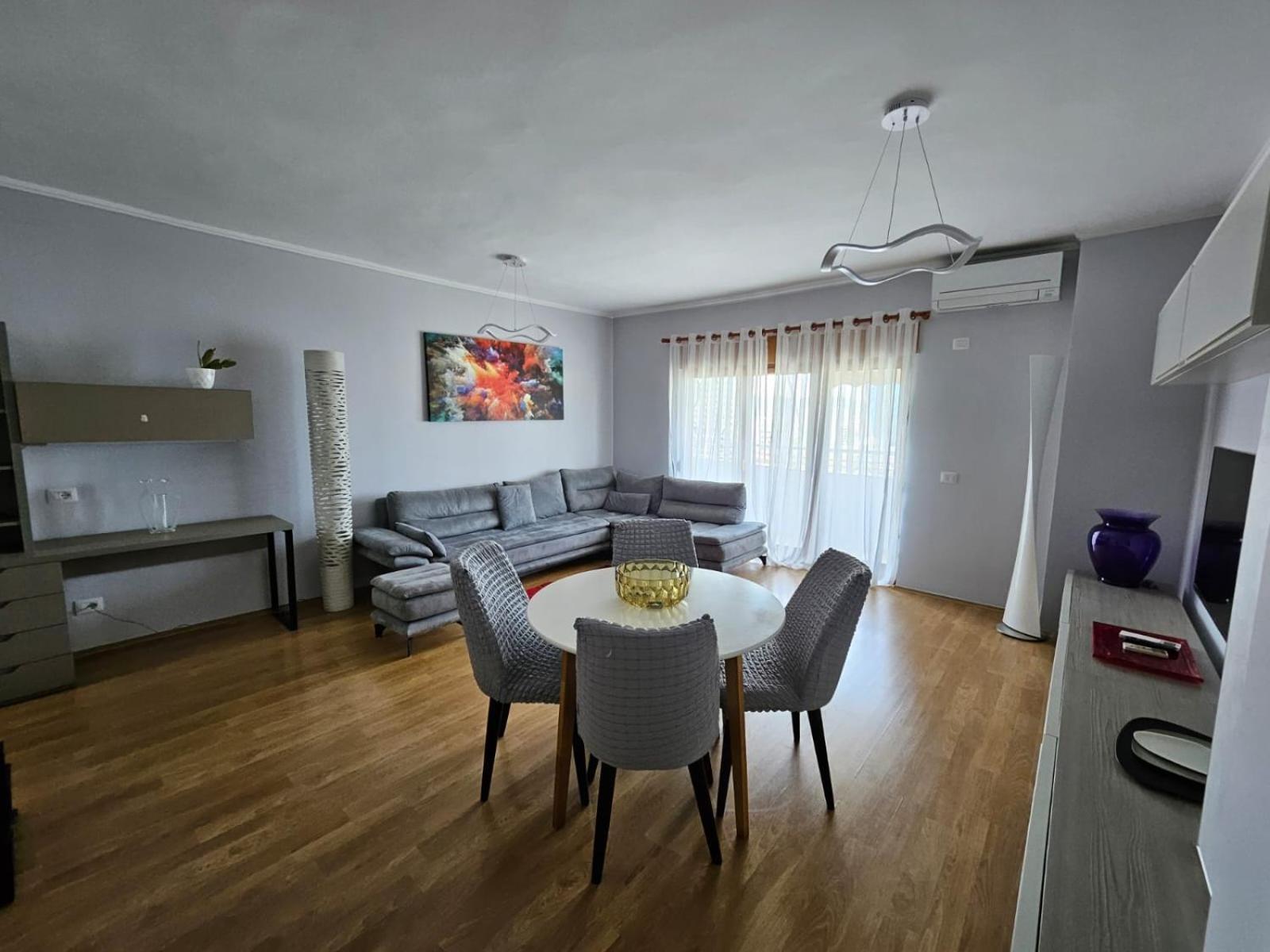 Sky Dwelling Tirana Apartment Exterior photo